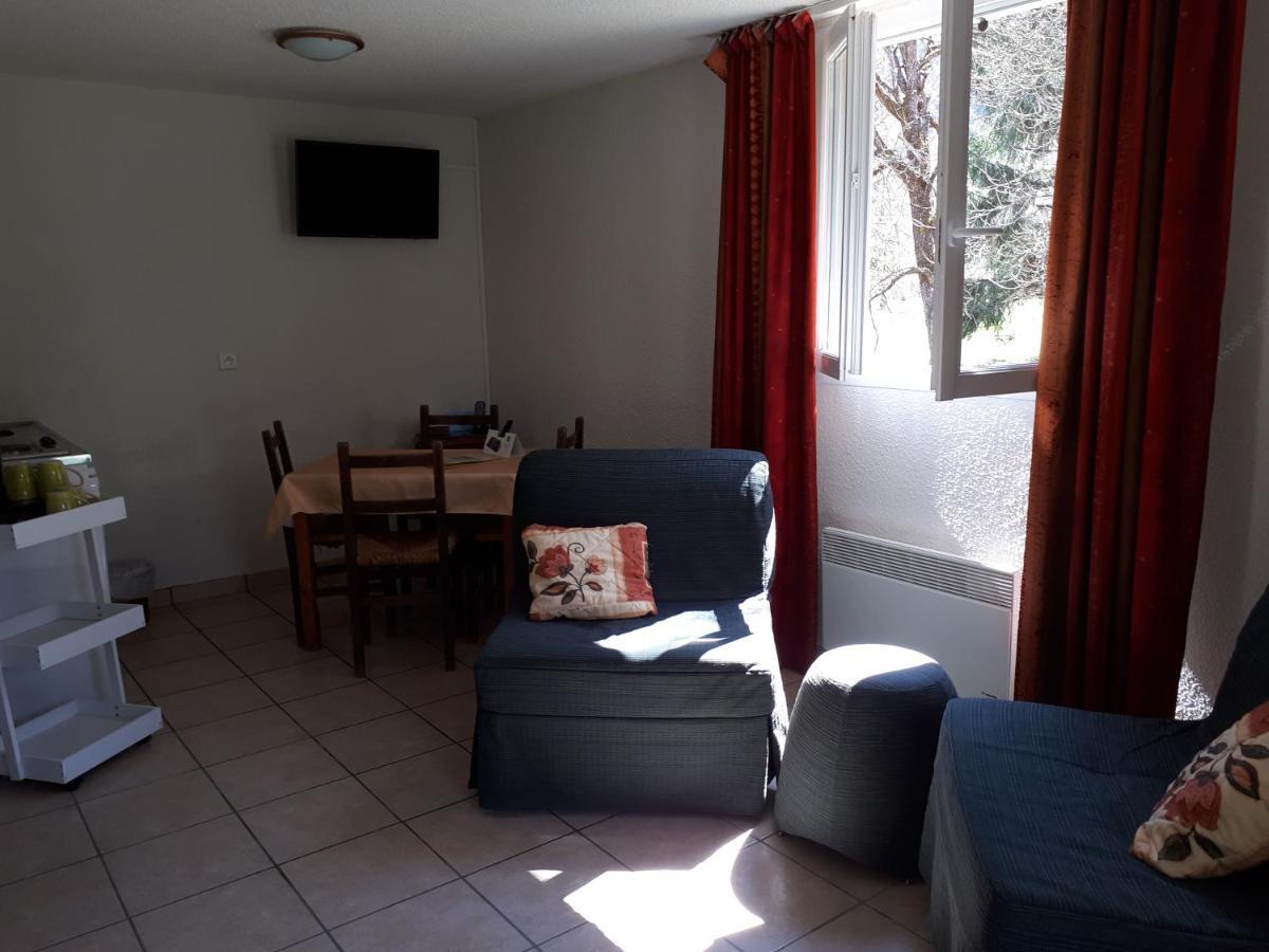 Logis Hotel Le Ceans Orpierre Kültér fotó