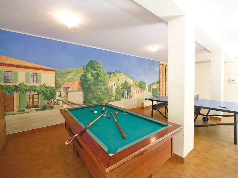 Logis Hotel Le Ceans Orpierre Kültér fotó