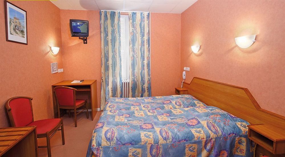 Logis Hotel Le Ceans Orpierre Kültér fotó